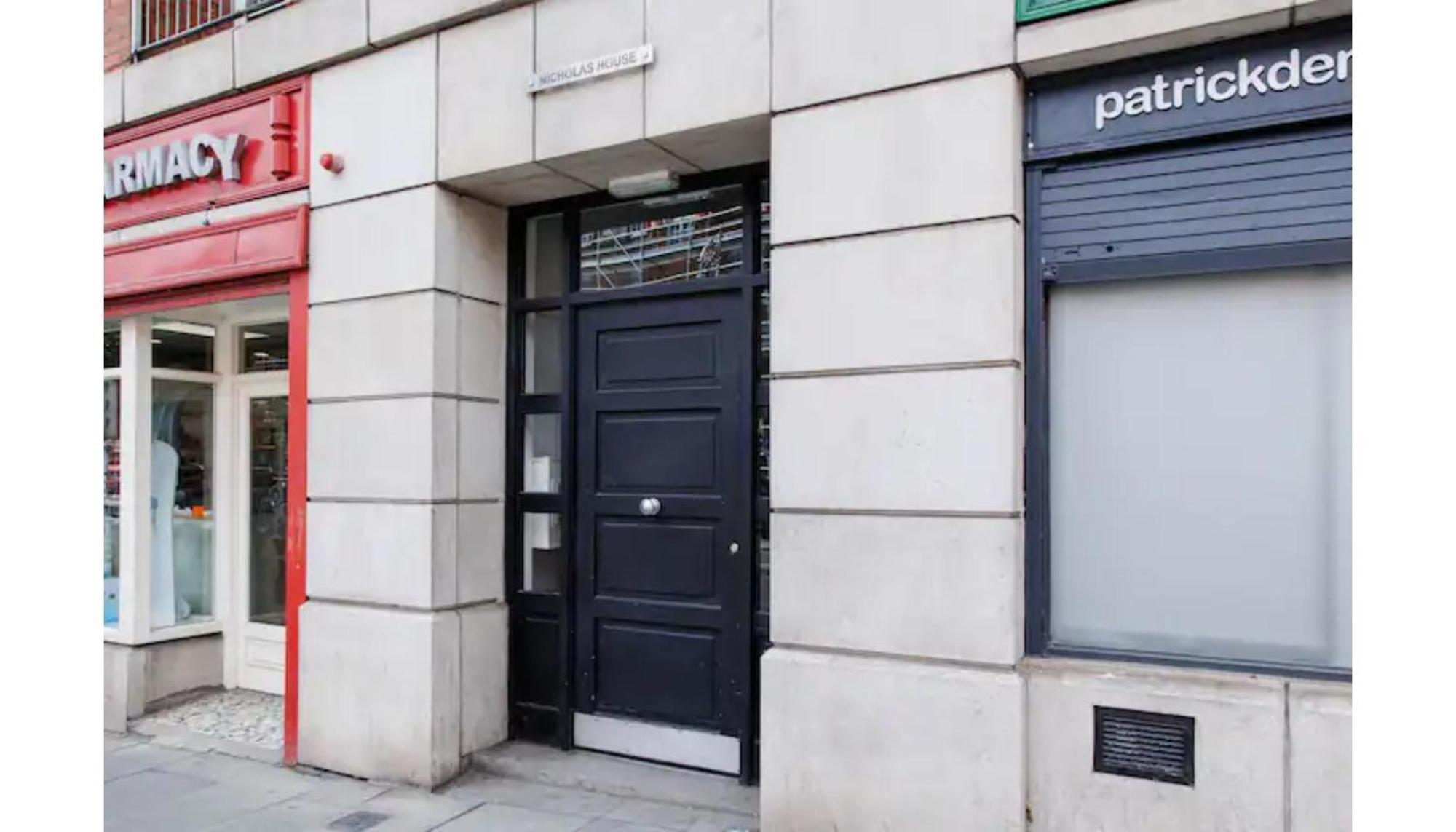 2 Bedroom Apartment Near Historical Christchurch Dublin Exterior photo